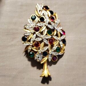 Vintage Sphinx of England Christmas Tree Brooch Pin